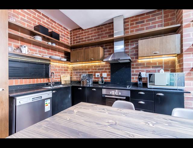2 BEDROOM APARTMENT RENTED IN ROSEBANK